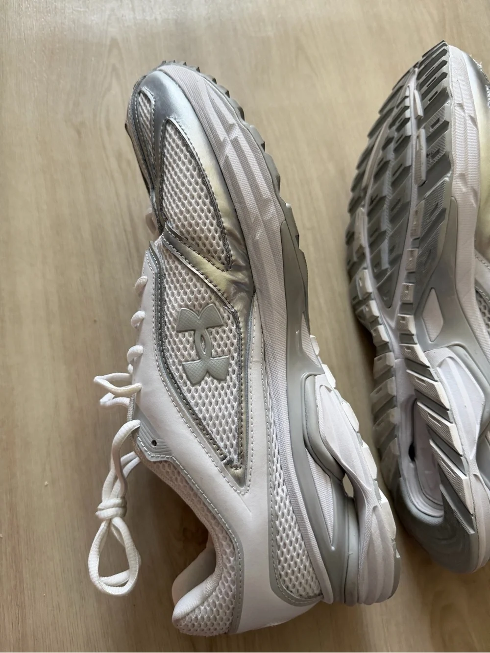 Under Armour HOVR Apparition RTRFTR Sneakers Sz 13